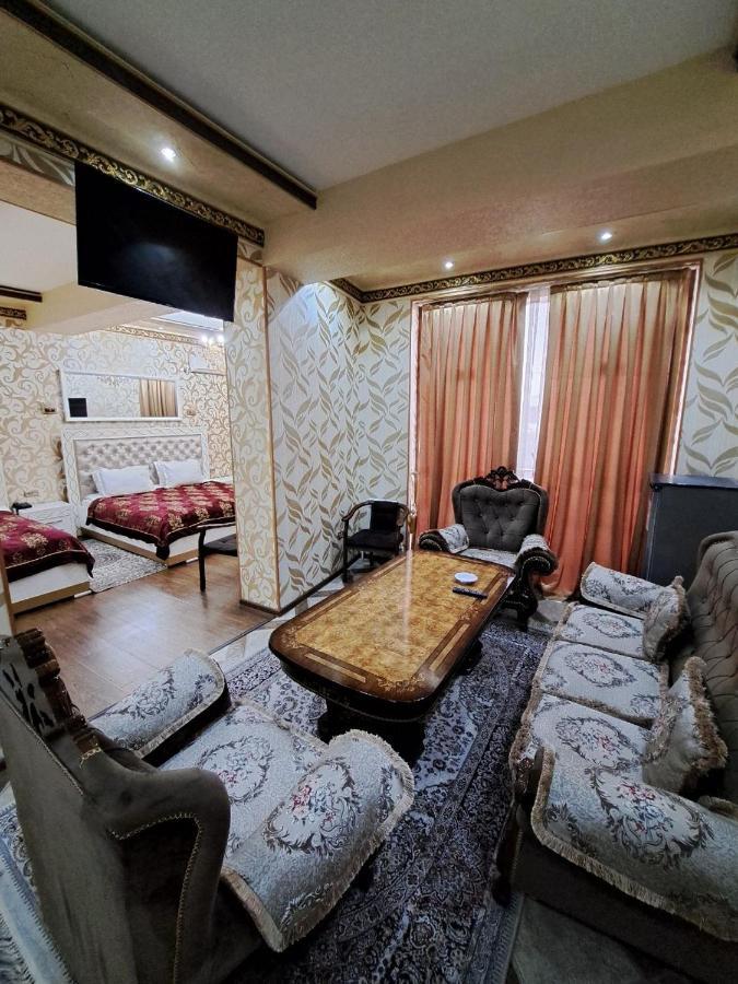 Edem Plaza Hotel Buchara Buitenkant foto