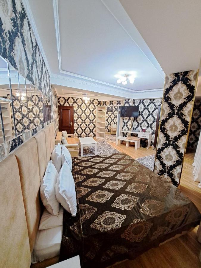 Edem Plaza Hotel Buchara Buitenkant foto