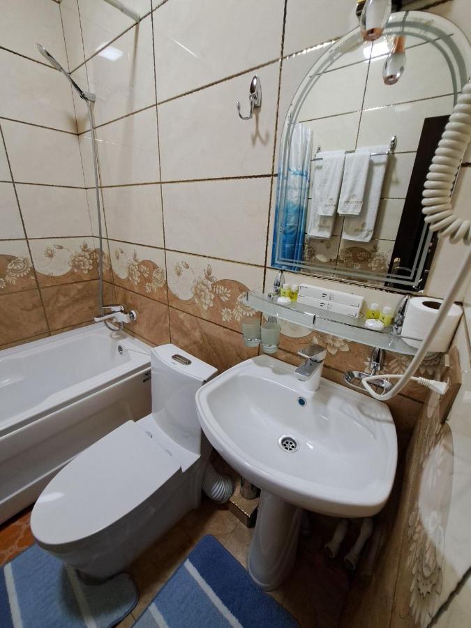 Edem Plaza Hotel Buchara Buitenkant foto